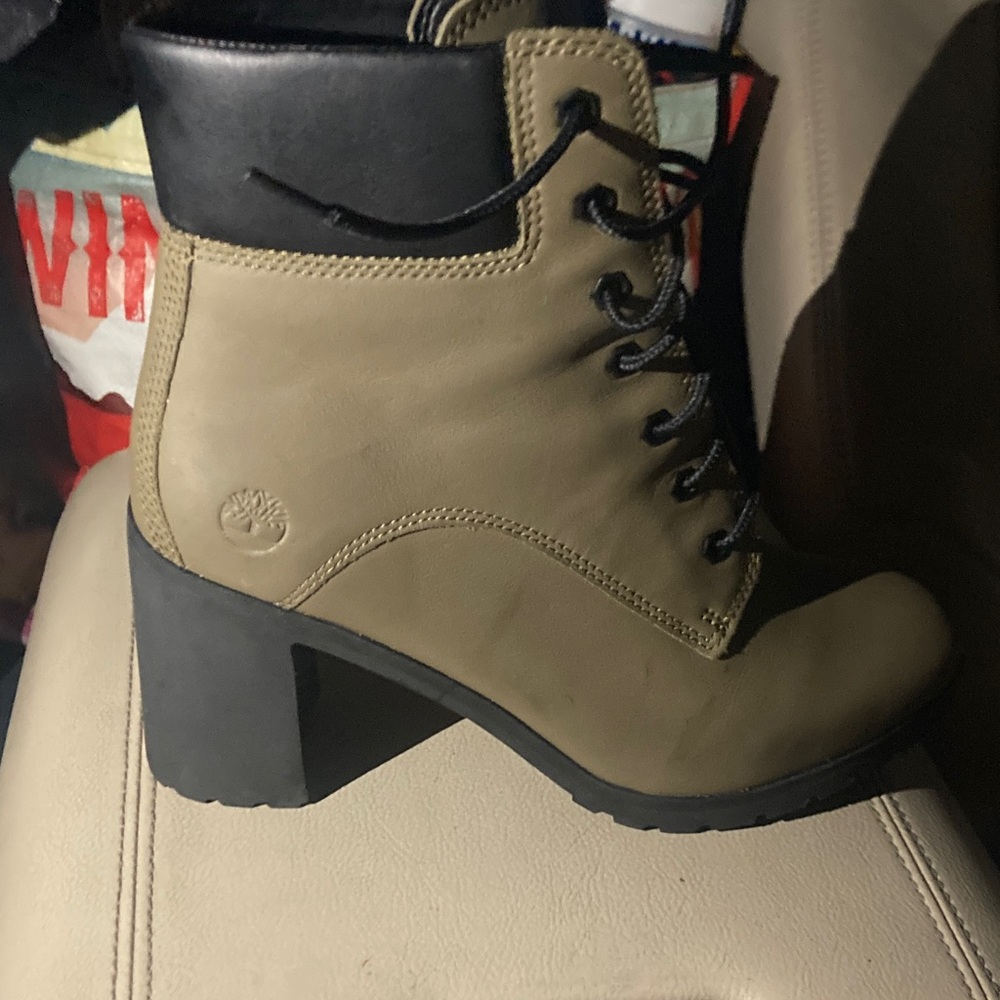 Timberland reBOTL heeled Women's Black and Tan Lace-Up Boots